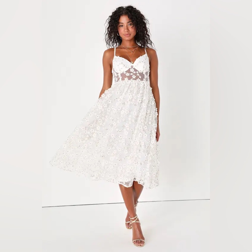 Darling Romance White Tulle Floral Applique Bustier Midi Dress
